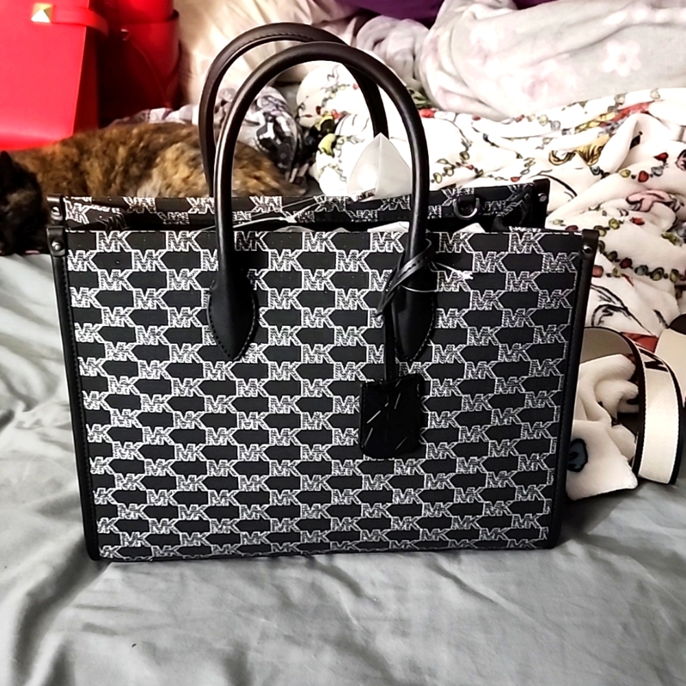 NEW MICHAEL KORS MED MIRELLA HANDBAG